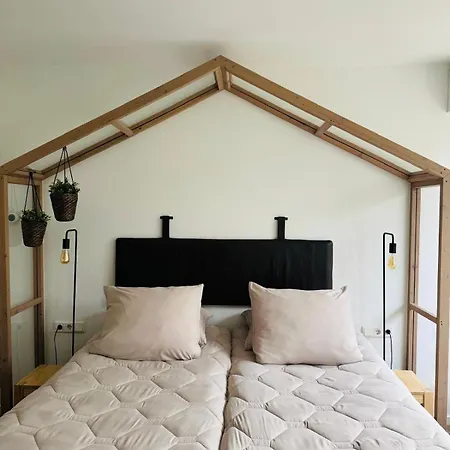 Bij Tante Teun نالدفايك