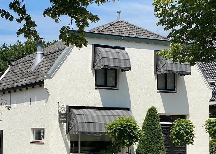 Bij Tante Teun Bed & Breakfast 3*