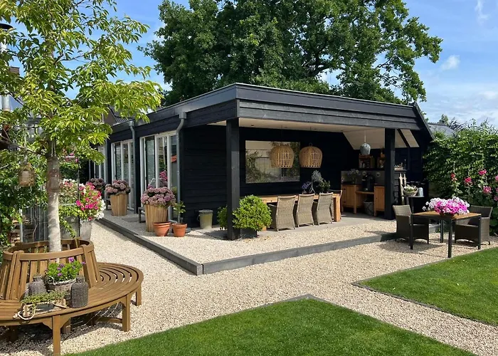 Bed & Breakfast Bij Tante Teun 3*